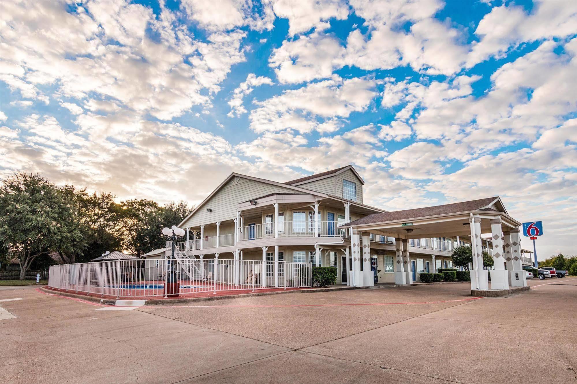 Hotel 6-waxahachie, Tx Waxahachie